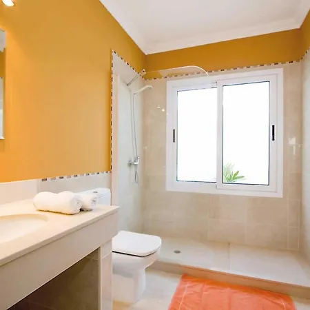 Playa Blanca Sleeps 6 Air Con Wifi פלאיה בלנקה